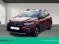 Usado Dacia Sandero Comfort 91 CV (66 kW) 2022 Rojo Utilitario