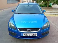 Usado Ford Focus Sport 109 CV (80 kW) 2005 Azul Berlina