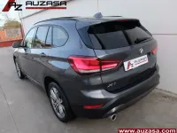 Usado BMW X1 Comfort Edition 140 CV (102 kW) 2021 Gris / plata SUV