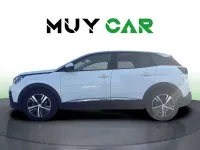 Usado Peugeot 3008 Allure 131 CV (96 kW) 2019 Blanco SUV