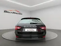 Usado Skoda Superb Ambition 122 CV (89 kW) 2021 Negro Familiar