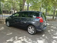 Usado Peugeot 5008 112 CV (82 kW) 2012 Azul Monovolumen