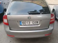 Usado Skoda Octavia Family 105 CV (77 kW) 2011 Beige Familiar