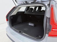 Usado Volvo V60 197 CV (144 kW) 2023 Gris Familiar