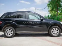 Usado Mercedes ML320 224 CV (164 kW) 2005 Negro SUV
