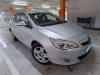 Usado Opel Astra Business 125 HP (91 kW) 2013 Cinzento Carrinha