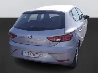 Usado Seat Leon Style 110 CV (80 kW) 2019 Gris / plata Berlina