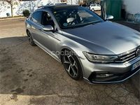 Usado VW Passat R-line 150 CV (110 kW) 2020 Gris / plata Berlina