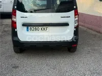 Usado Dacia Dokker Essentiel 102 CV (75 kW) 2018 Blanco Monovolumen