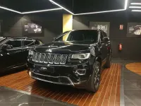 Usado Jeep Grand Cherokee Overland 250 CV (183 kW) 2016 Negro SUV