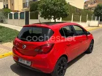 Usado Opel Corsa Color Edition 90 CV (66 kW) 2016 Rojo Utilitario
