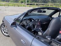Usado Mazda MX5 110 CV (80 kW) 2005 Gris / plata Descapotable