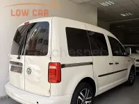 Usado VW Caddy Beach 150 CV (110 kW) 2020 Blanco Monovolumen