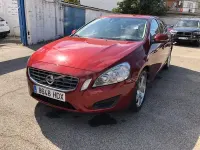 Usado Volvo V60 Summum 163 CV (119 kW) 2011 Granate Familiar