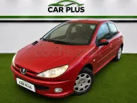 Usado Peugeot 206 70 CV (51 kW) 2005 Granate Berlina