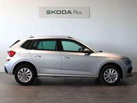 Nuevo Skoda Kamiq Selection 116 CV (85 kW) 2025 Gris plata SUV