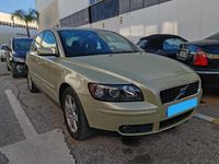 Usado Volvo S40 136 CV (100 kW) 2005 Beige Berlina