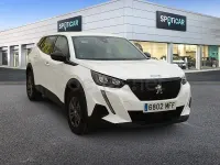 Usado Peugeot 2008 Active 100 CV (73 kW) 2022 Blanco SUV