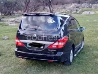 Usado SsangYong Rodius 165 CV (121 kW) 2007 Negro Monovolumen