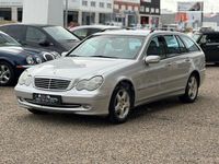 Usado Mercedes C220 Avantgarde 143 CV (105 kW) 2002 Gris / plata Familiar