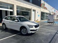 Usado Skoda Kamiq Style 110 CV (80 kW) 2021 Blanco SUV
