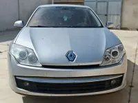 Usado Renault Laguna III Expression 131 CV (96 kW) 2010 Gris Berlina