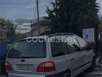 Usado Ford Galaxy Trend 115 CV (84 kW) 2003 Gris / plata Monovolumen