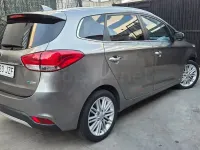Usado Kia Carens 115 CV (84 kW) 2017 Beige Monovolumen