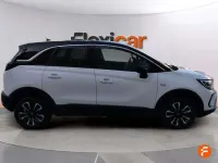 Usado Opel Crossland Elegance 131 CV (96 kW) 2024 Gris SUV