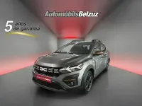 Usado Dacia Sandero Essentiel 101 CV (74 kW) 2025 Gris Utilitario