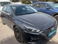 Usado Hyundai i30 120 CV (88 kW) 2024 Gris Utilitario