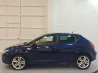 Usado Seat Ibiza Sport 101 CV (74 kW) 2009 Azul Utilitario