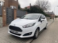 Usado Ford Fiesta Trend 75 CV (55 kW) 2014 Blanco Utilitario