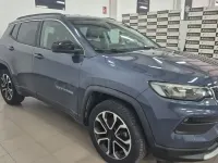 Usado Jeep Compass Altitude 130 CV (95 kW) 2023 Azul SUV
