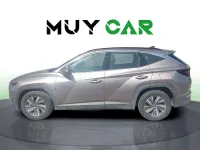 Usado Hyundai Tucson Style 136 CV (100 kW) 2023 Marrón SUV