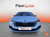 Usado Skoda Octavia Style 150 CV (110 kW) 2020 Blanco Familiar