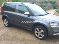 Usado Skoda Yeti Ambition 150 CV (110 kW) 2016 Gris / plata SUV