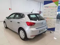 Usado Seat Ibiza Reference 80 CV (58 kW) 2021 Plateado Utilitario