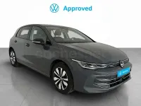 Usado VW Golf VIII Life 115 CV (84 kW) 2025 Gris / plata Berlina