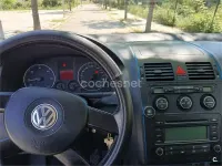 Usado VW Touran Conceptline 100 CV (73 kW) 2005 Negro Monovolumen