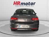 Usado VW Passat Edition 120 CV (88 kW) 2017 Gris / plata Berlina