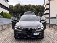 Usado Alfa Romeo Stelvio Sprint 190 CV (139 kW) 2022 Plateado SUV