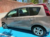 Usado Nissan Note Acenta 90 CV (66 kW) 2013 Beige Utilitario