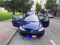 Usado Peugeot 206 75 CV (55 kW) 2003 Azul Berlina