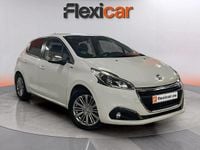 Usado Peugeot 208 Access 82 CV (60 kW) 2016 Blanco Utilitario