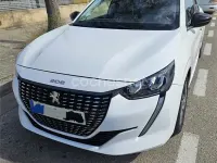 Usado Peugeot 208 Style 75 CV (55 kW) 2022 Blanco Utilitario