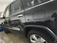 Usado Jeep Grand Cherokee Overland 250 CV (183 kW) 2013 Negro SUV