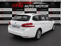 Usado Peugeot 308 SW Active 131 CV (96 kW) 2016 Blanco Familiar