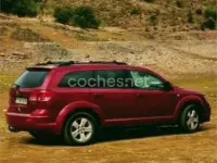 Usado Dodge Journey SXT 140 CV (102 kW) 2010 Rojo SUV
