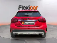 Usado Mercedes GLA200 156 CV (114 kW) 2020 Rojo SUV